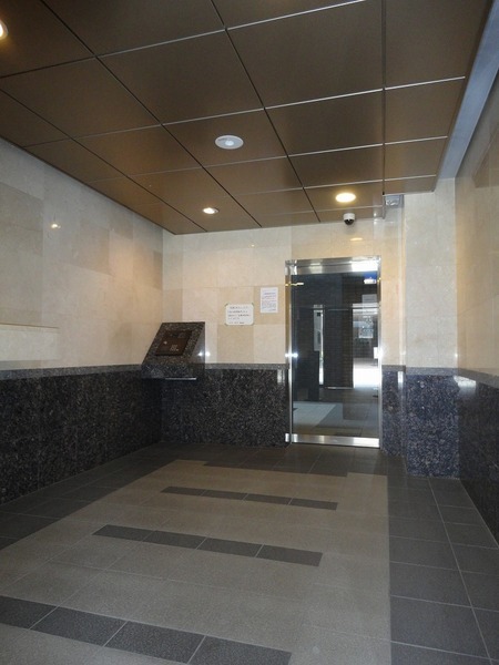 ルーブル芦花公園310号室 エントランス