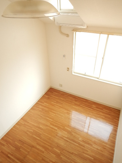 カルタス２１菊川 フローリングのお部屋