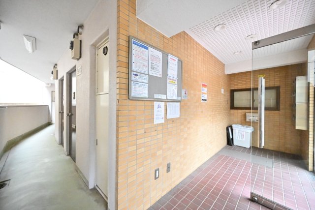 スカイコート荻窪Ⅱ401号室 エントランス