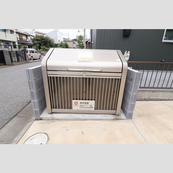 DCR村上南 入居者様専用ゴミストッカー