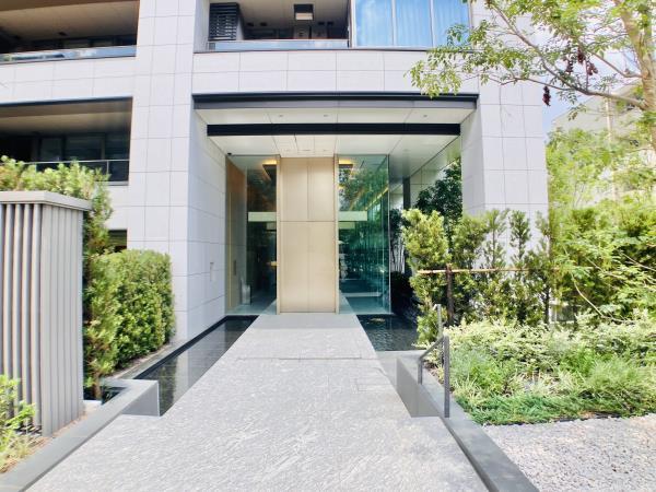 三田ガーデンヒルズ　サウスヒル13階 エントランス