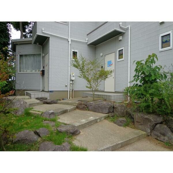 Grove　GardenE棟 エントランス