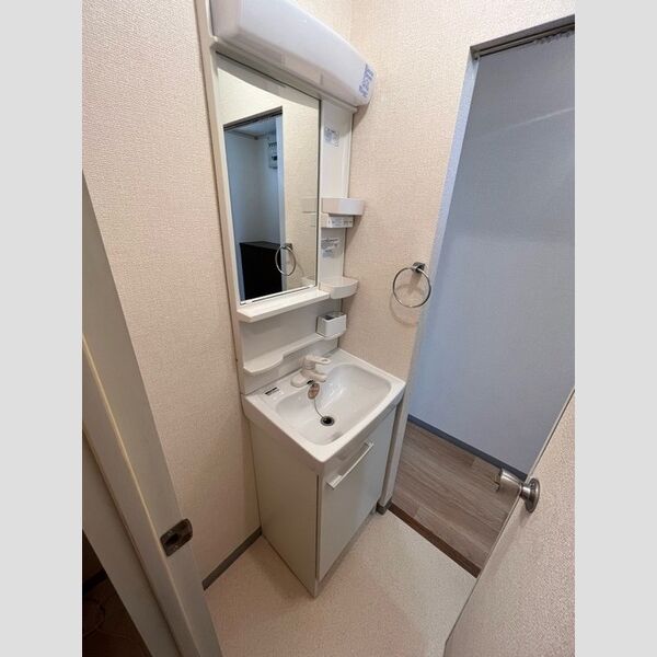 ラフォーレ北方　B 独立洗面台