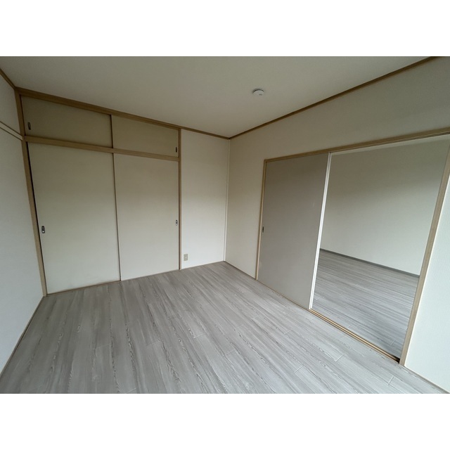 パナヨシハラA棟202号室 内観