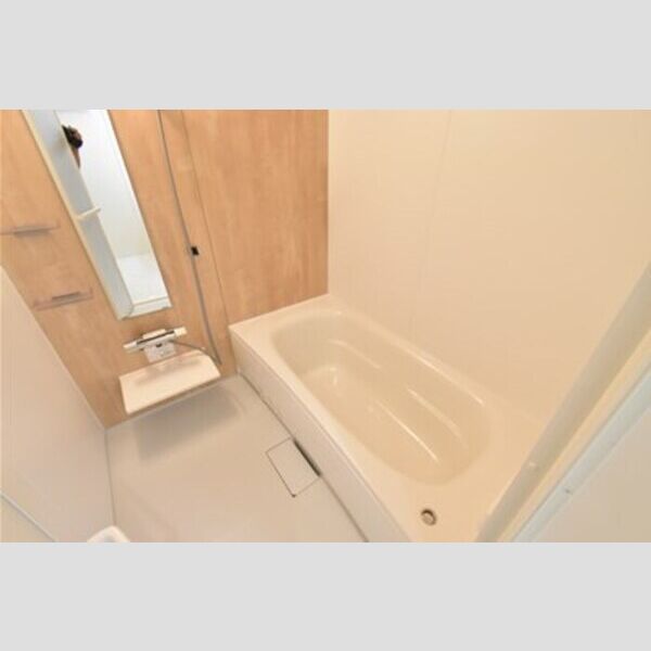 アルモニー戸室103号室 バス