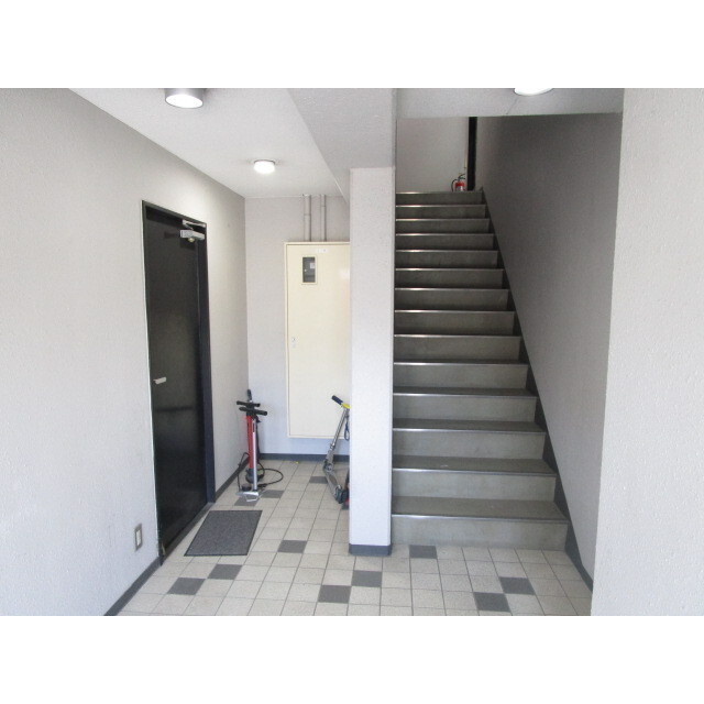 FLATS NISHIYAMA2階 外観