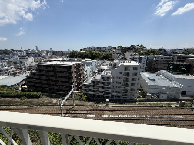 ヒルズ弘明寺202号室 展望