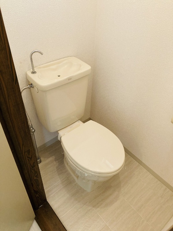 プリティ・シャトル2階 同建物別部屋の参考画像