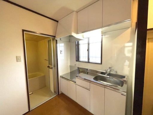 マンション三鈴102号室 キッチン