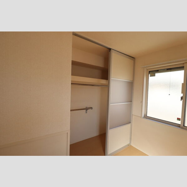 アン・プレール101号室 クローゼット