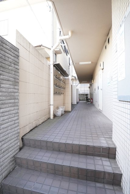 アレイム東北沢1階 エントランス