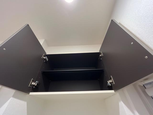 エミネンスおおたかの森101号室 下駄箱　上段