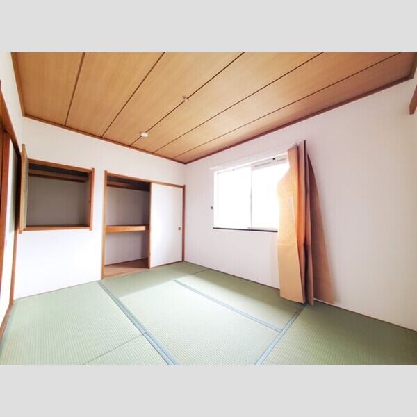 尾山台タウンハウス　D 和室6帖