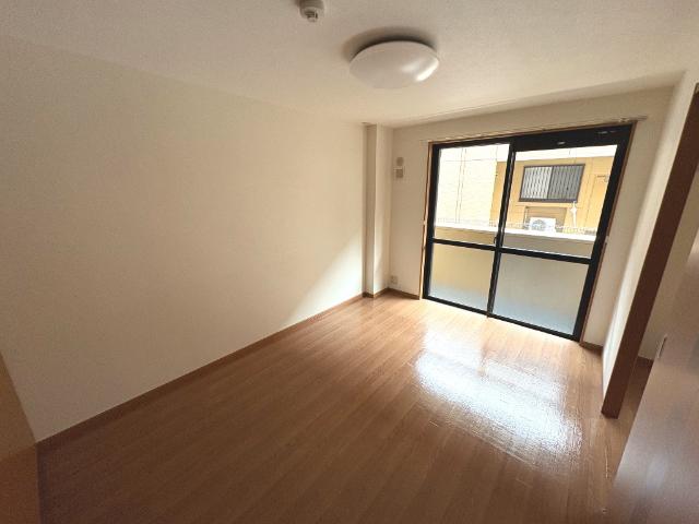 グランベル・ハウスⅡ 室内