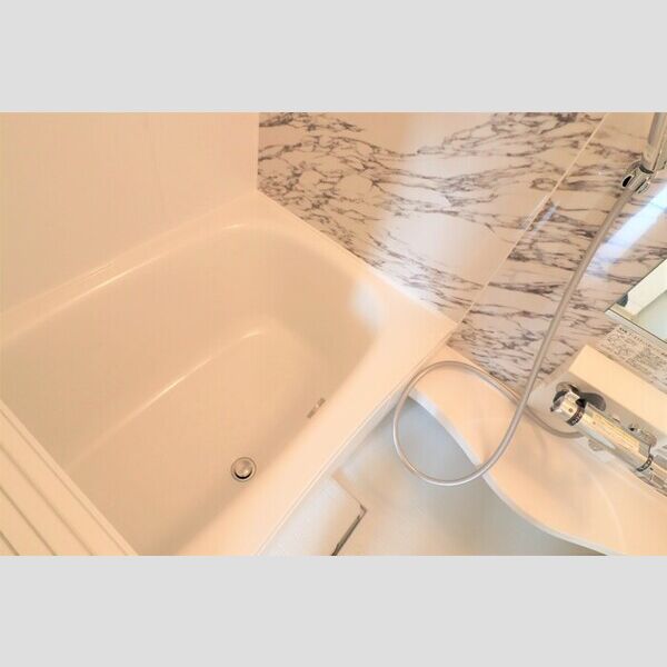 ラ・カーサ　グリシーナ バスルーム(追い焚き機能付き)