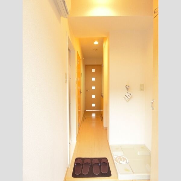 ドエルウエスト103号室 K1.5帖