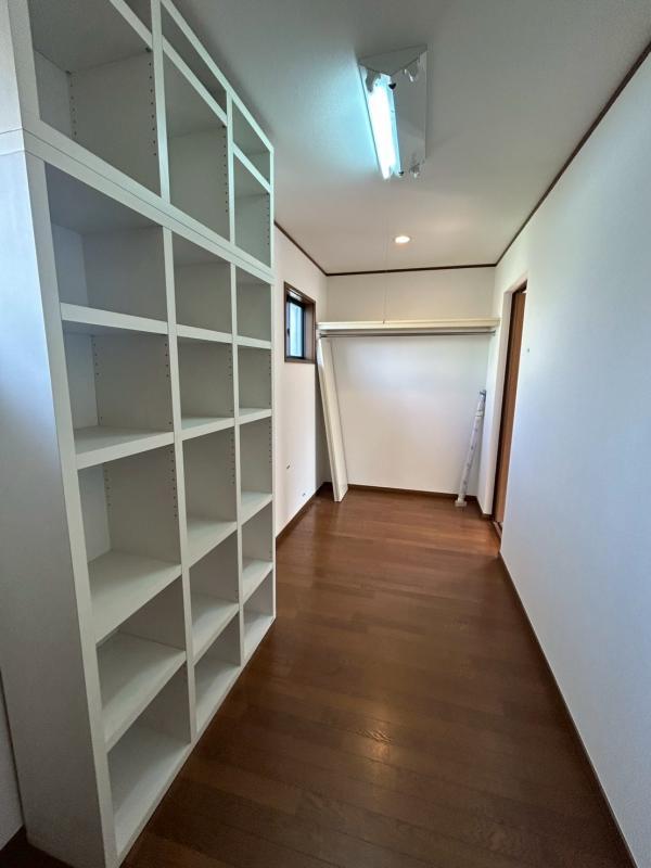 船橋市芝山1丁目戸建 収納