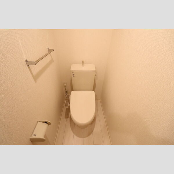 ア　レーズ 温水洗浄暖房便座