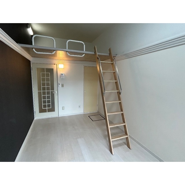 アルトーロ蒲生Ⅱ107号室 リビング