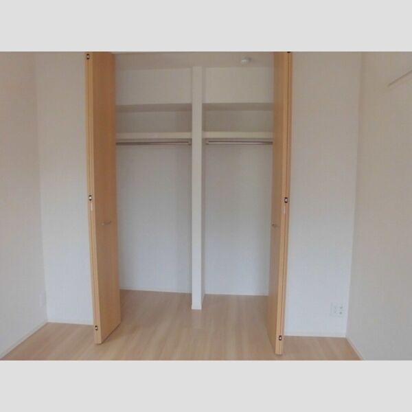シーガル203号室 洋室6.24帖 クローゼット