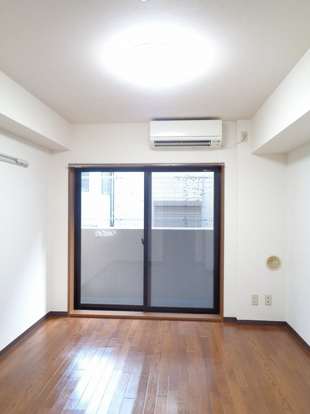 ルーブル新宿西落合Ⅱ リビング