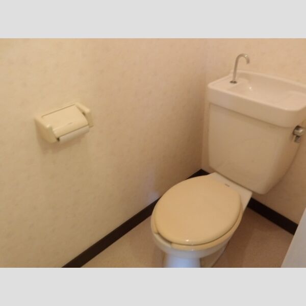 ベイスクエア幕張本郷 トイレ