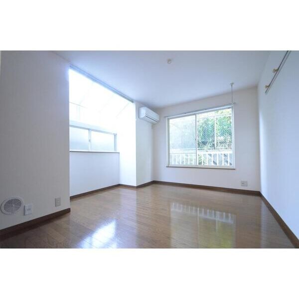 晴空萬里101号室 リビング