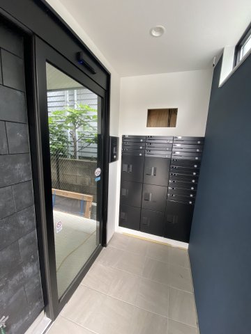 T＆Fレジデンス妙蓮寺303号室 エントランス