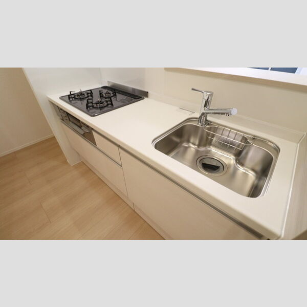 ビーネ北坂戸202号室 システムキッチン