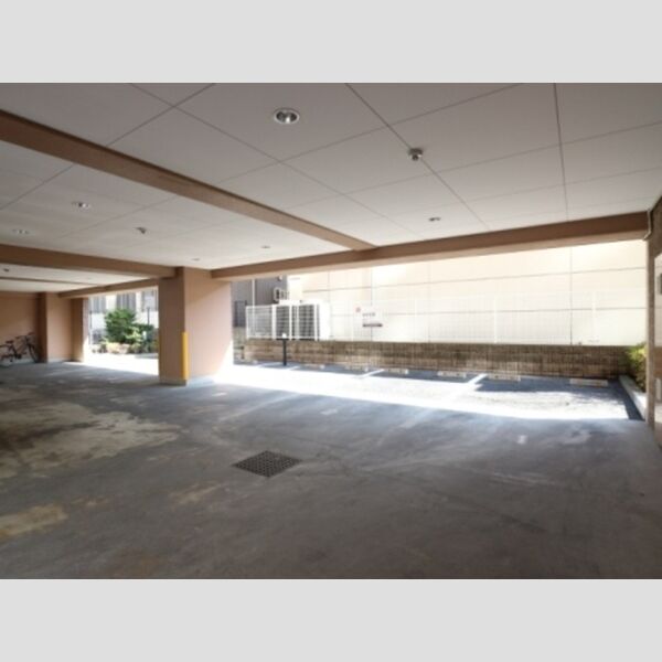 アルバ南柏507号室 駐車場