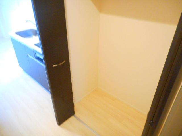 ビオラ・宮町102号室 収納