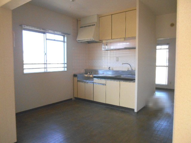 グランメール竹生 リビング