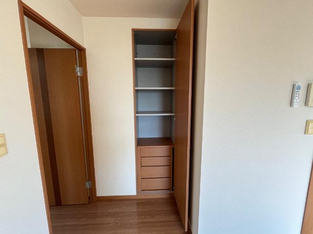 プラム　ツリィ 収納