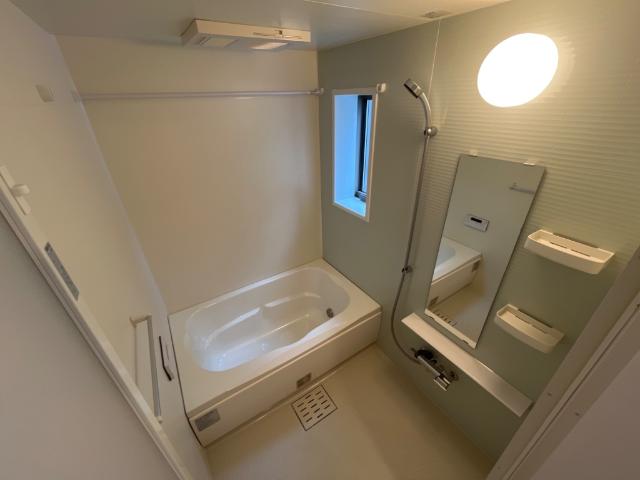 ＩＶＹＣＯＵＲＴ　-アイビーコート- バス