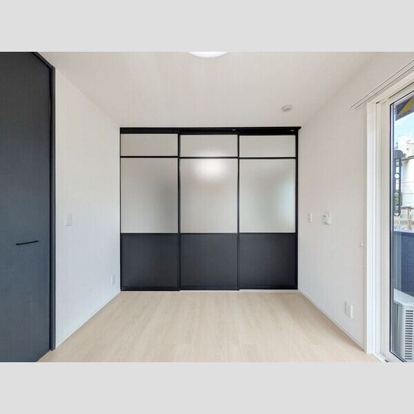 ガーベラ・グレイス101号室 洋室