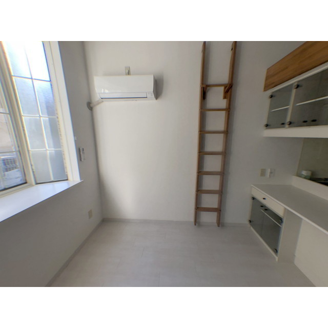 ベルピア常盤平第11-3102号室 リビング