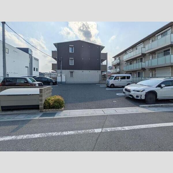 confort(コンフォール) 駐車場