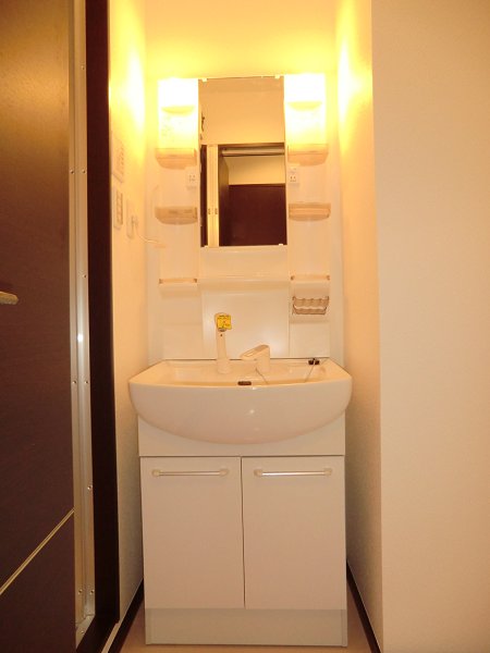 ソフィアヒルズ202号室 洗面
