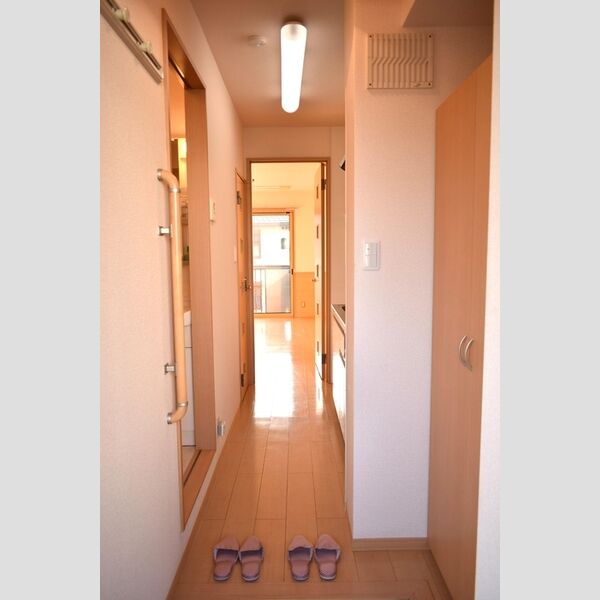 コーポラス・S 玄関