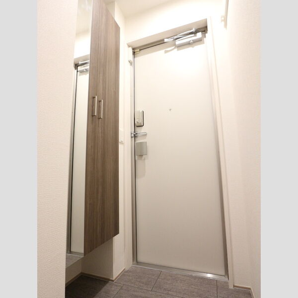 ブリューエン淵野辺 玄関