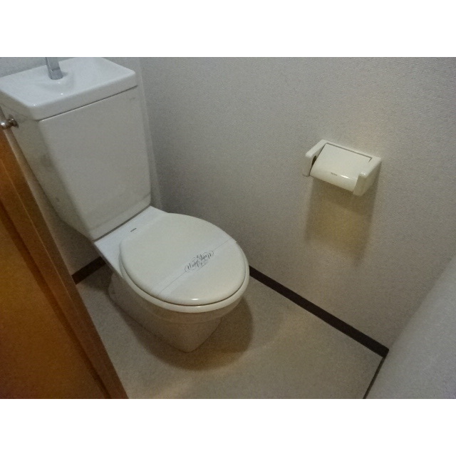 十二社館 トイレ