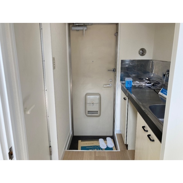 オリーブ213号室 玄関