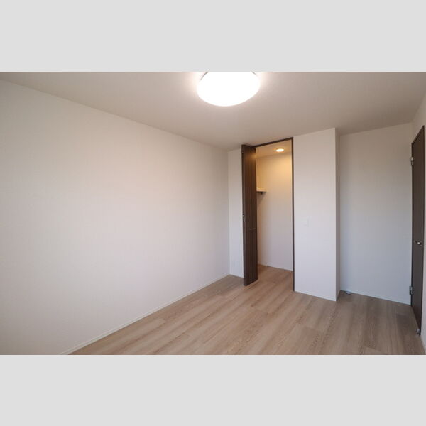 バニュルス　Ⅵ203号室 洋室