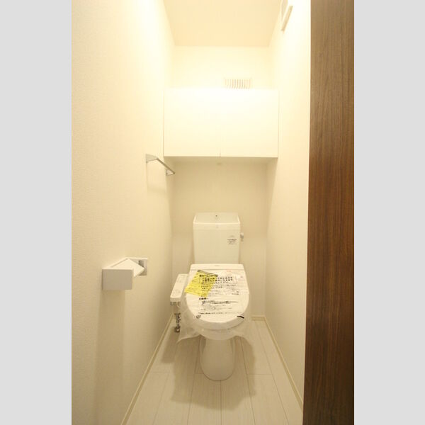 メルシー芙蓉10 202号室　トイレ