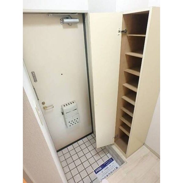 ジュネパレス松戸第21 玄関