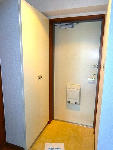 リヴィエルバーグ西大島 玄関　※前回募集時2015年5月撮影