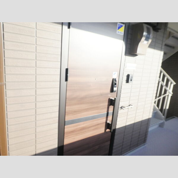 シェーングラース　D 玄関