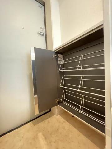 エルプレミア梅島1階 収納