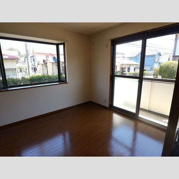 Family Court　C102号室 洋室6帖