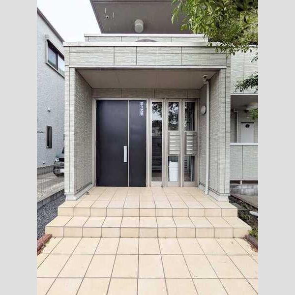 Vivace川崎203号室 エントランス